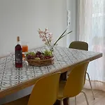Cosy With Sea View Close To The Daire