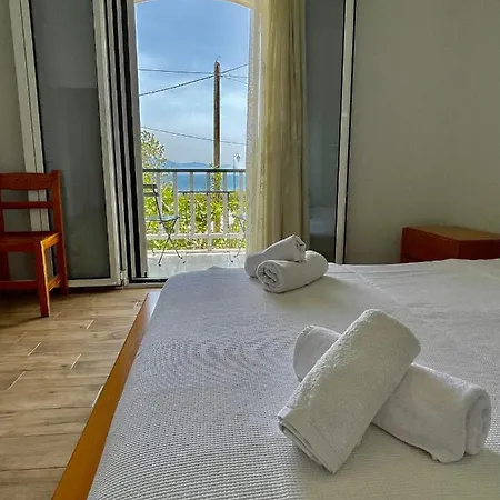 아파트 Cosy With Sea View Close To The *
