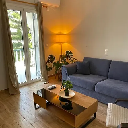 Cosy With Sea View Close To The