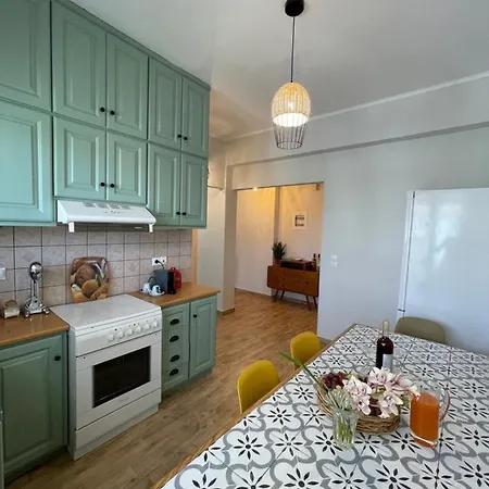 Διαμέρισμα Cosy With Sea View Close To The