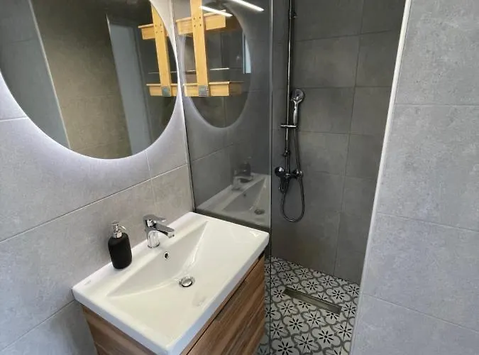 Апартаменты Cosy With Sea View Close To The